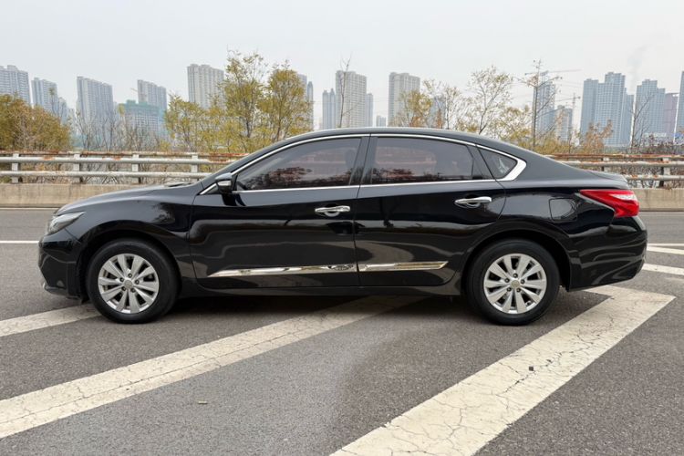 Used Nissan Teana 2016 Revised Version 2.0L XL Comfort Edition
