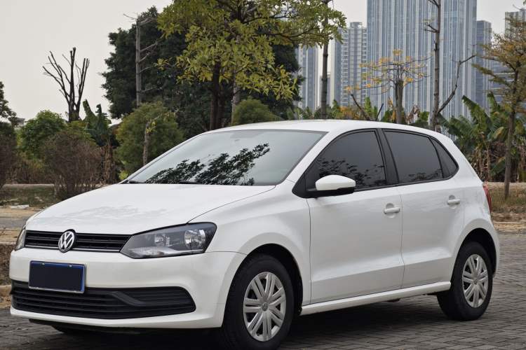 Used Volkswagen Polo 2016 1.4L Manual Fashion Model