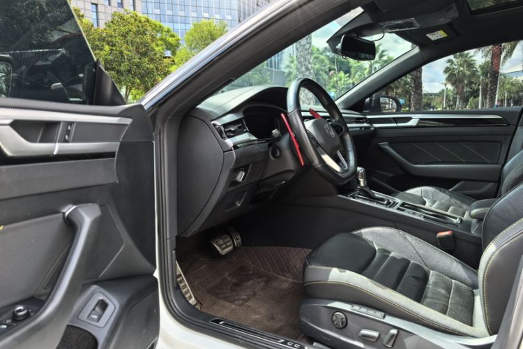 Used Volkswagen FAW-Volkswagen CC 2021 380TSI Striking Edition
