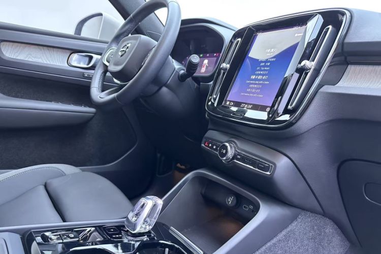 Used Volvo XC40 2024 B3 Zhiyuan Luxury Edition
