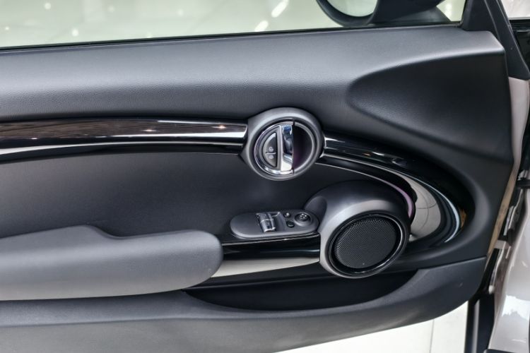 Used  MINI 2023 1.5T COOPER Artist
