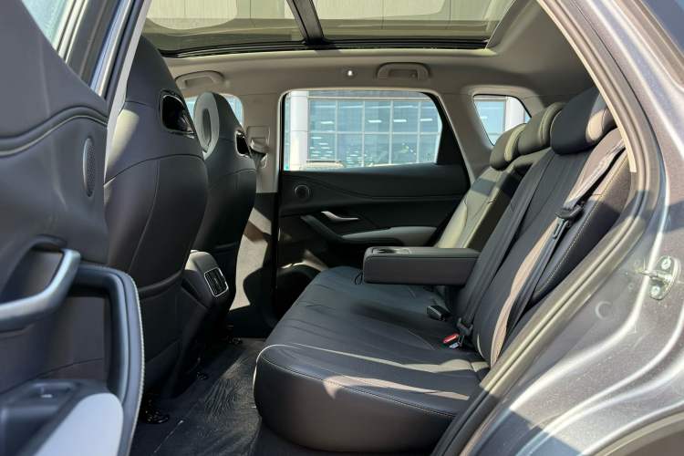 Used BYD Sealion 05 DM-i 2025 DM-i Smart Drive 115KM Flagship Model
