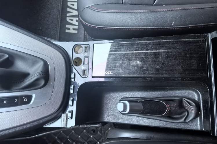 Used Haval M6 2019 1.5T DCT Two-Wheel Drive Elite Version China VI Standard
