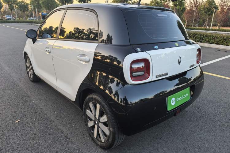 Used ORA Black Cat 2021 351 km Standard Version
