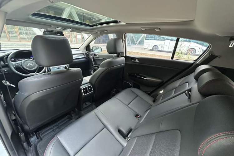 Used Kia KX5 2019 1.6T Automatic Two-Wheel Drive Luxury Edition
