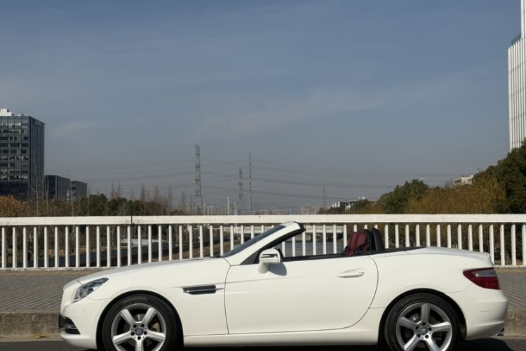 Used Mercedes-Benz SLK-Class 2011 SLK 200 Fashion Model
