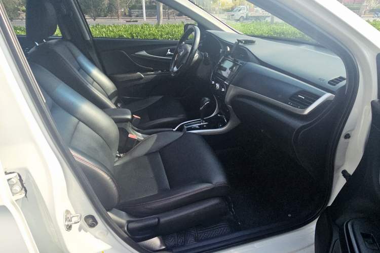 Used Honda Crider 2016 1.8L CVT Luxury Edition
