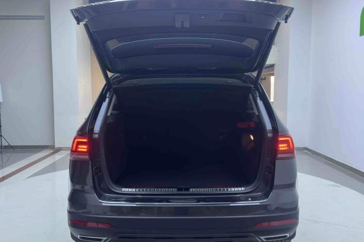 Used Volkswagen Tharu 2021 280TSI Two-Wheel-Drive Luxury Plus Edition