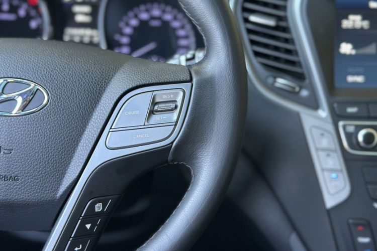 Used Hyundai Santa Fe 2017 2.0T Automatic All-Wheel Drive Smart 7-Seater
