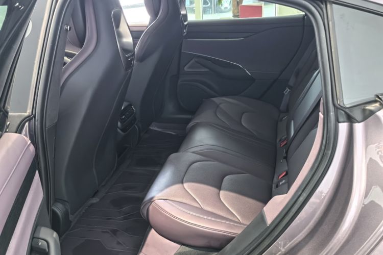 Used  SU7 2024 Four-Wheel Drive Ultra-Long Range Advanced Intelligent Driving Max Edition