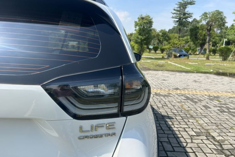 Used Honda LIFE 2021 1.5L CVT CRO-SS Fun Edition
