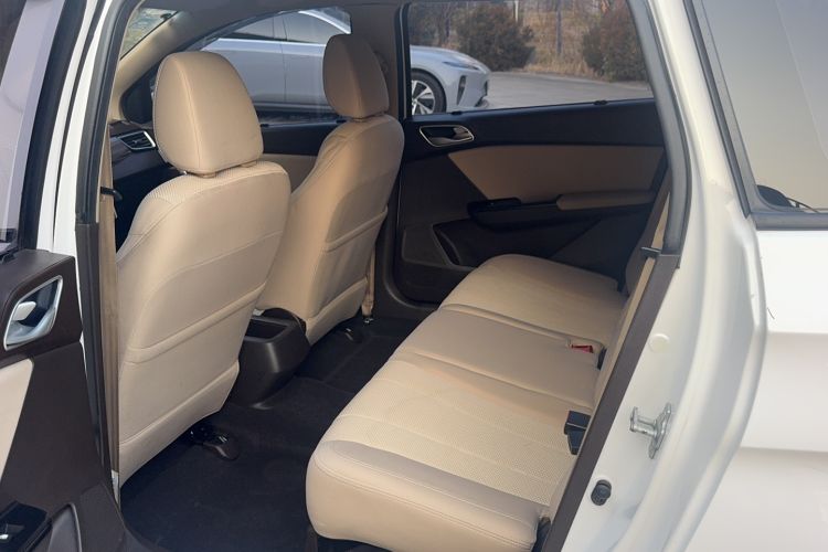 Used Baojun 310W 2017 1.5L Manual Comfort Model China V Standard