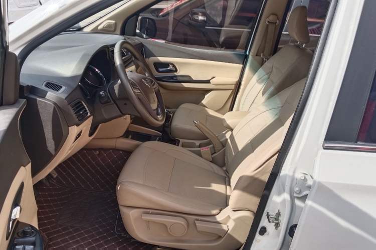 Used Wuling Hongguang 2015 1.5L S1 Comfort China V Standard
