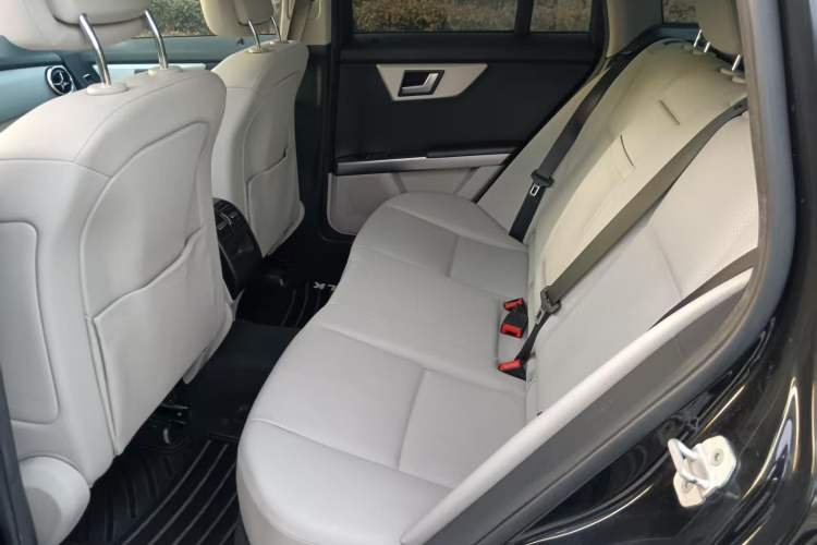 Used Mercedes-Benz GLK-Class 2014 GLK 260 4MATIC Dynamic Model
