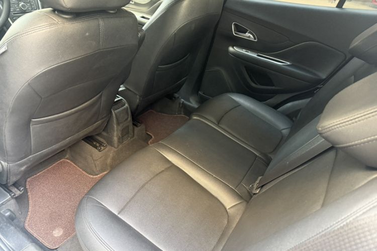 Used Buick Encore 2015 1.4T Automatic Two-Wheel Drive Urban Elite Version
