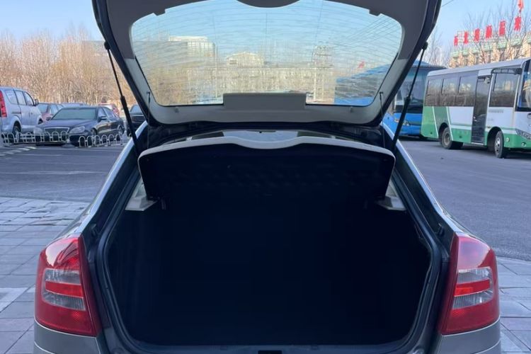 Used Skoda Octavia 2015 Classic Model 1.6L Automatic Yijie Version