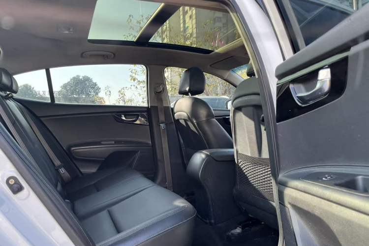 Used Kia K4 2014 1.8L Automatic GLS