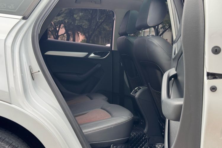 Used Audi Q3 2016 30 TFSI Fashion Model
