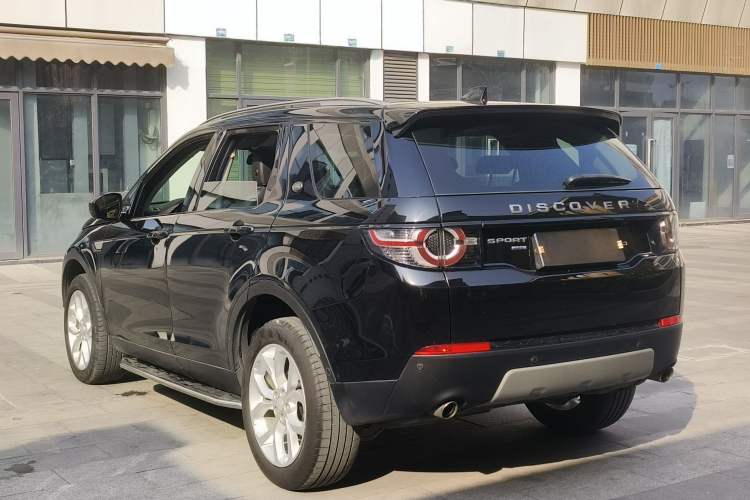 Used Land Rover Discovery Sport 2018 240 PS HSE Version
