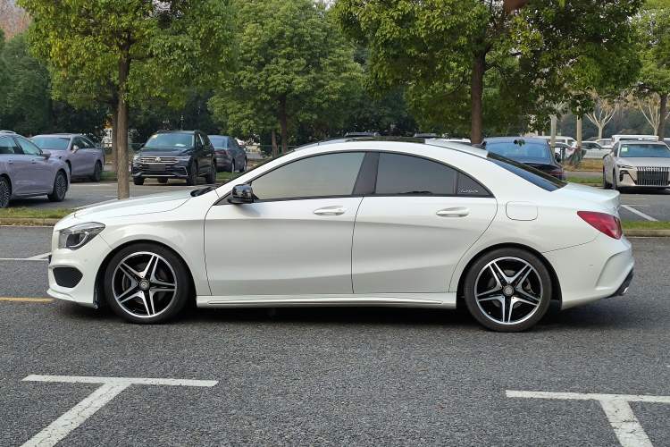 Used Mercedes-Benz CLA 2014 CLA 260 4MATIC
