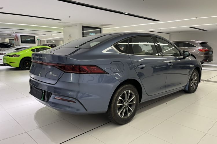 Used BYD Qin PLUS 2024 HONOR Edition DM-i 55KM Leading Model
