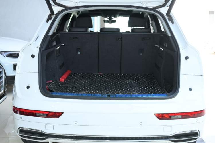 Used Audi Q5L 2020 Updated 40 TFSI Prestige Fashion Edition
