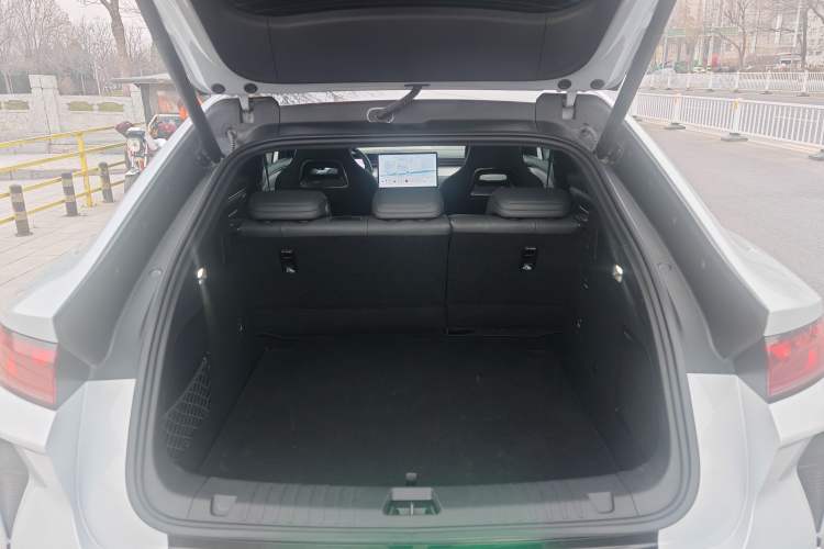 Used BYD Song L EV 2025 Intelligent Driving Version 662 km LiDAR Excellence Edition
