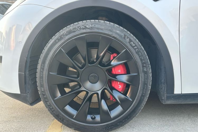 Used Tesla Model Y 2022 Rear-Wheel-Drive Version
