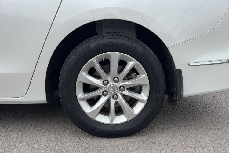 Used Buick GL8 2018 ES 28T Comfort Model China VI Standard