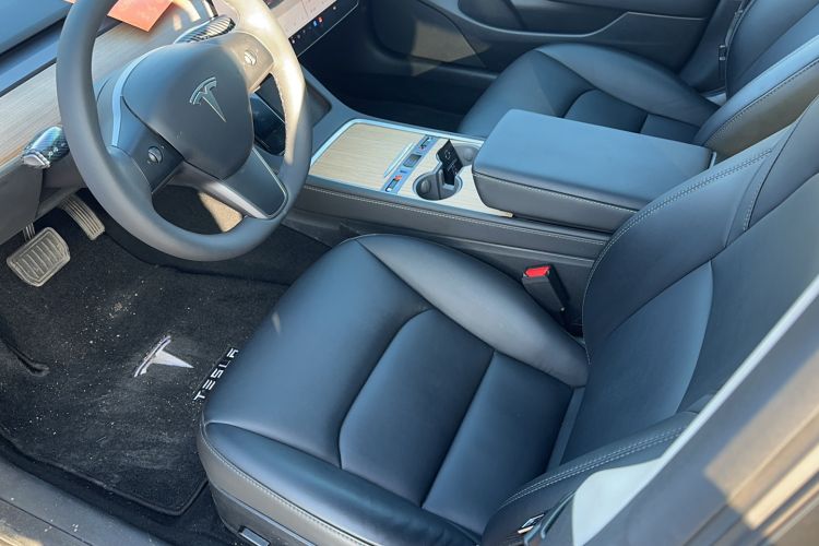 Used Tesla Model 3 2022 Rear-Wheel-Drive Version
