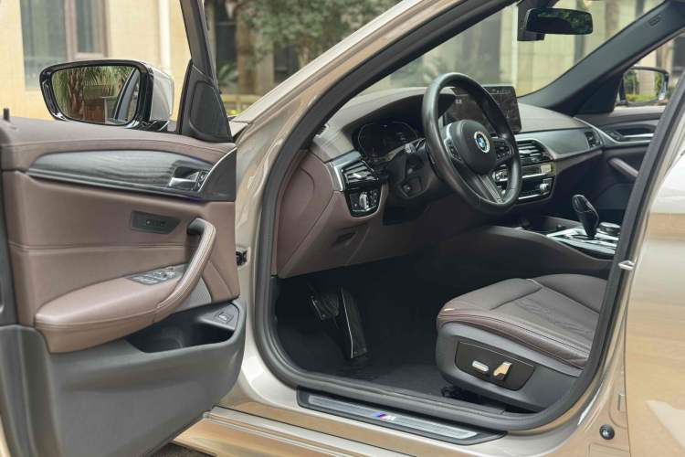 Used BMW 5 Series 2021 530Li Leading Model M Sport Package