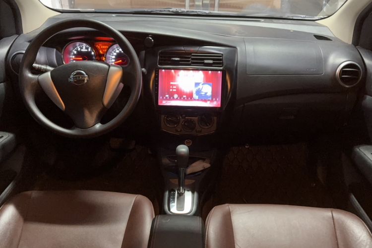 Used Nissan Livina 2015 Jinrui 1.6XV CVT Cool Cafe Edition
