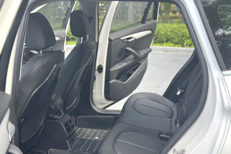 Used BMW X1 2018 sDrive20Li Leading Model
