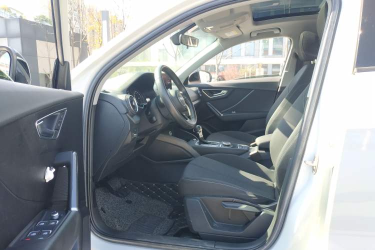 Used Audi Q2L 2018 35 TFSI Launch Exclusive Edition China V