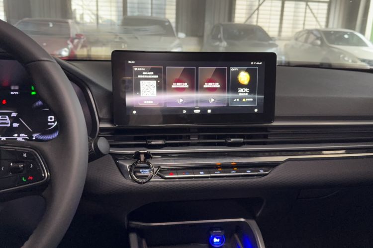 Used Geely Auto Emgrand 2022 4th Generation 1.5L CVT Luxury Model
