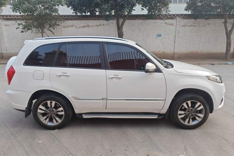 Used Chery Tiggo 3 2016 1.6L Manual ZhiShang Edition