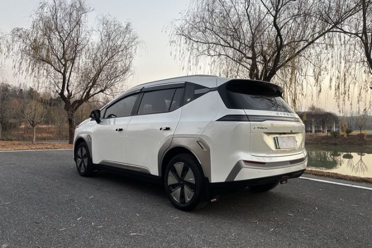 Used AION Y 2024 Younger
