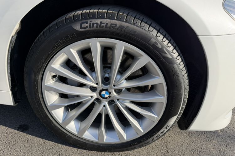 Used BMW 5 Series 2018 Facelifted 530Li xDrive Luxury Package
