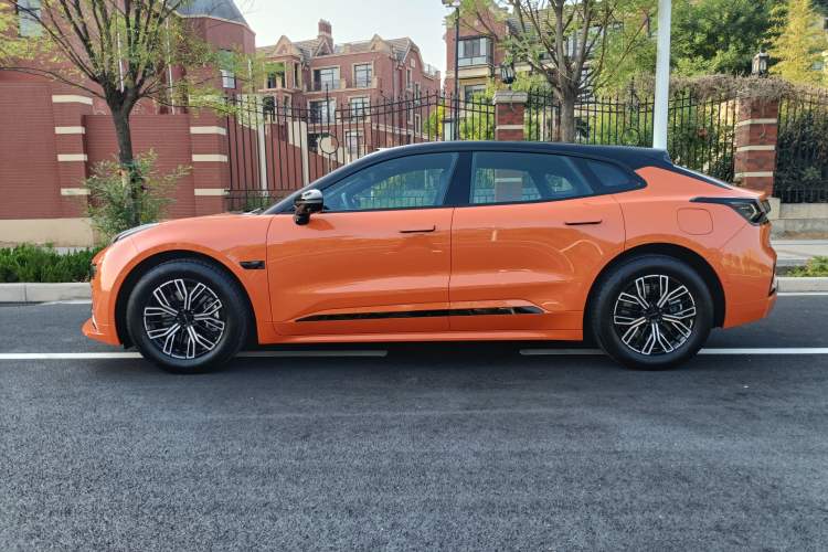 Used Zeekr 001 2025 WE Edition 100 kWh Rear-Wheel Drive
