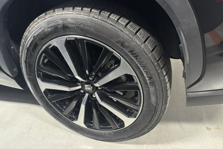 Used Toyota Crown Land Cruiser 2022 2.5L HEV Four-Wheel Drive Premium Edition
