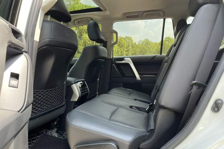 Used Toyota Prado 2018 3.5L Automatic TX-L with Rear-Mounted Spare Tire