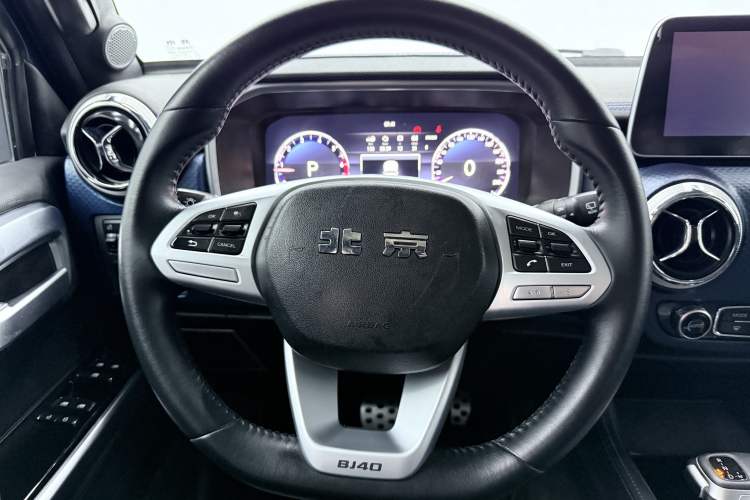 Used Beijing Auto BJ40 2020 2.0T Automatic Four-Wheel Drive Urban Hunter Edition Chivalrous Type