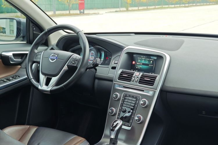 Used Volvo XC60 2015 T5 AWD Smart Drive Edition
