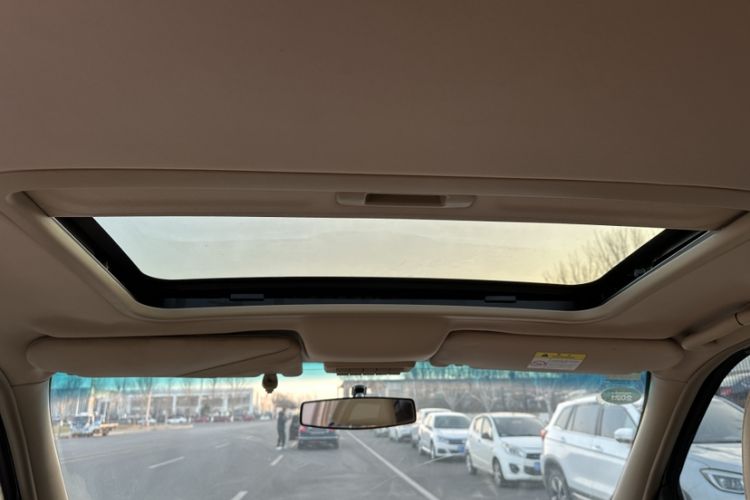 Used Buick GL8 2014 2.4L Executive Edition
