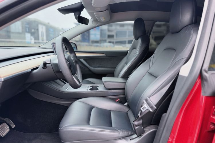 Used Tesla Model Y 2021 Long-Range All-Wheel-Drive Version