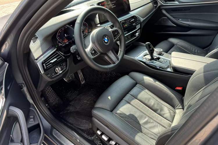 Used BMW 5 Series 2021 530i Sport Line M Sport Package
