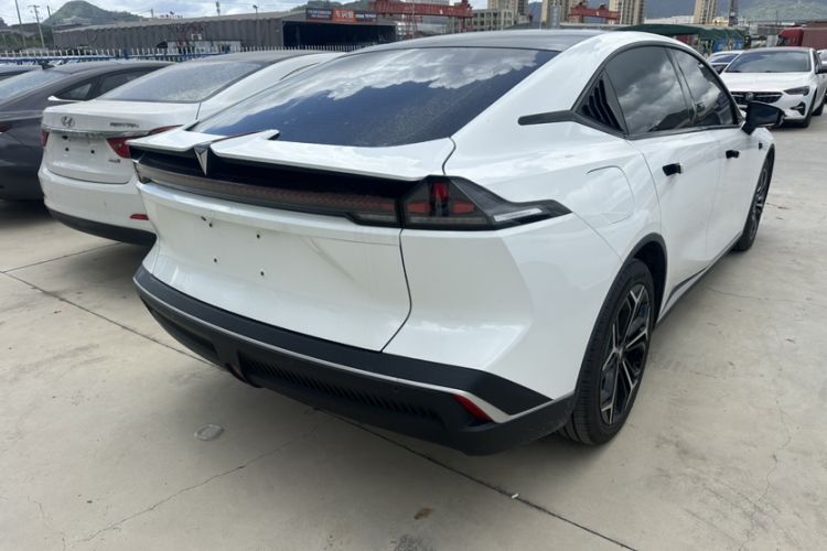 Used  SL03 2023 135Plus Range-Extended Version
