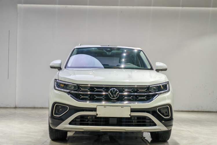 Used Volkswagen Tayron 2024 300TSI Two-Wheel-Drive Luxury Plus Advanced Version
