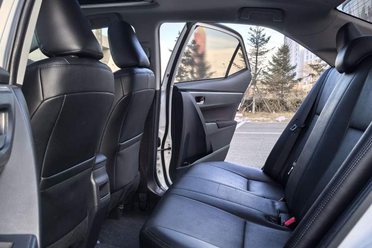 Used Toyota Corolla 2017 Revised Dual-Engine 1.8L E-CVT Leading Edition
