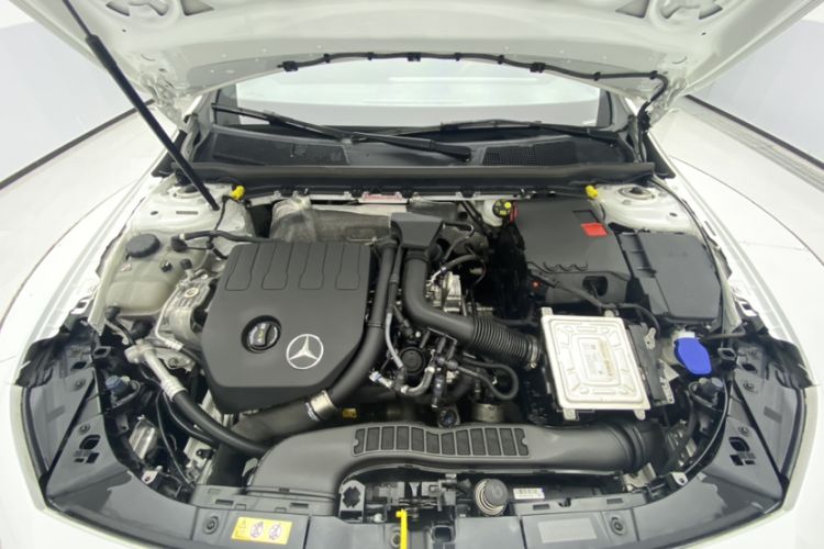 Used Mercedes-Benz A-Class 2022 Revised Version A 200 L Sport Sedan Fashionable Style